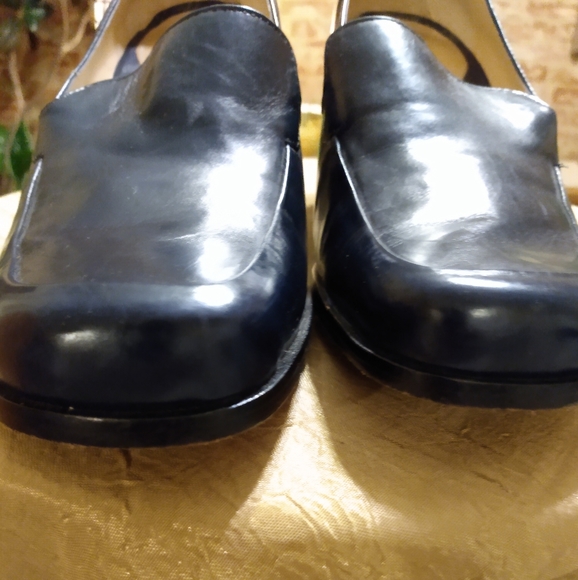 Antonia Melani Shoes - Picture 3 of 8